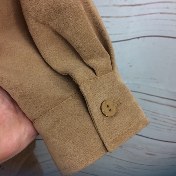 Ladies Susan Graver Camel Aztec print Set - Picture 6 of 8